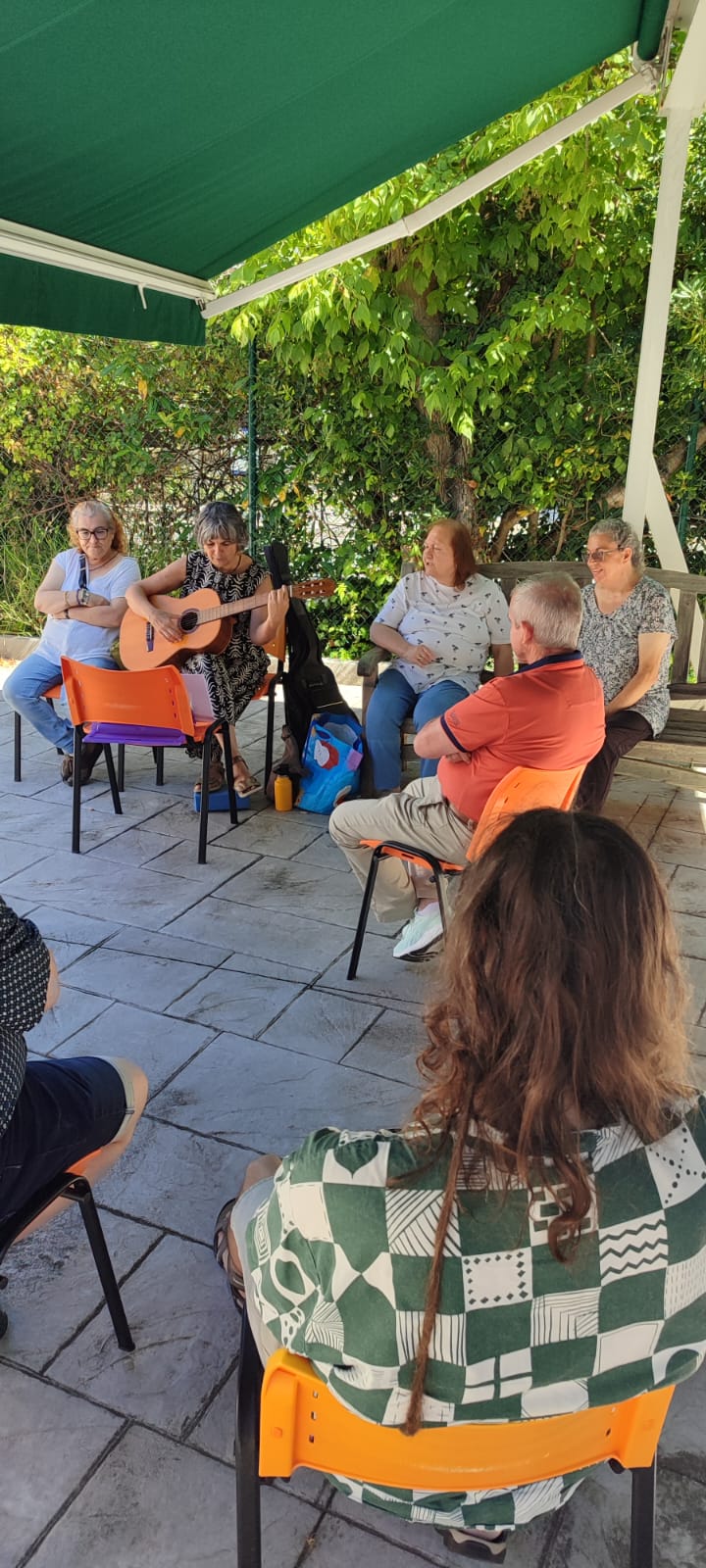 En verano a disfrutar del patio.
